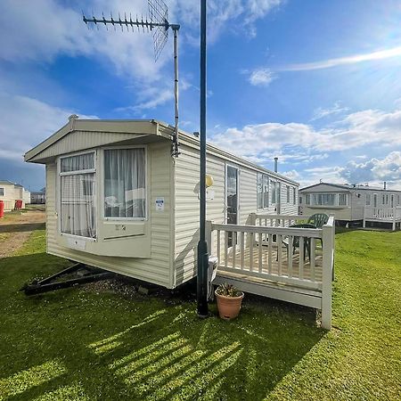 Hotel 6 Berth Caravan With Decking Nearby Heacham Beach In Norfolk Ref 21047A Exterior foto